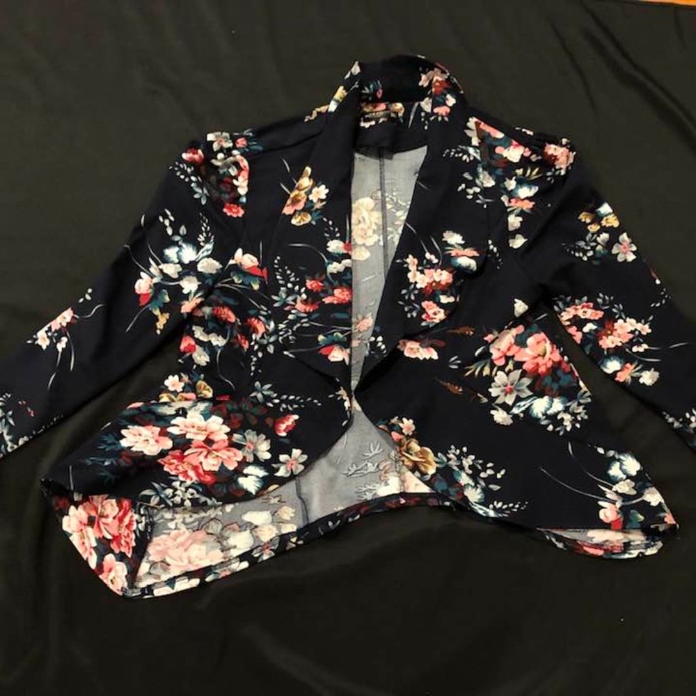 Plus Shawl Collar Asymmetrical Hem Floral Print Blazer